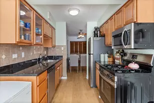 4940 Circle Ct, Crestwood, IL 60418 - Photo 11