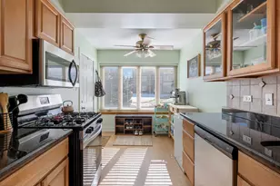 4940 Circle Ct, Crestwood, IL 60418 - Photo 9