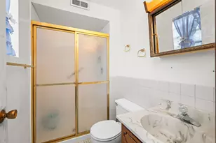 5819 W Higgins Ave, Chicago, IL 60630 - Photo 9