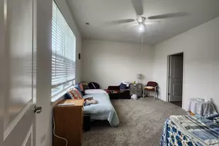 242 Sussex Ln, North Aurora, IL 60542 - Photo 13