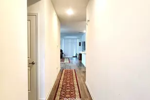 242 Sussex Ln, North Aurora, IL 60542 - Photo 7