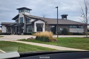 242 Sussex Ln, North Aurora, IL 60542 - Photo 33