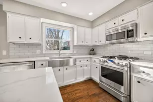 1205 Briergate Dr, Naperville, IL 60563 - Photo 15