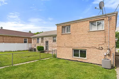 9149 S Dante Avenue, Chicago, IL 60619 - Photo 11