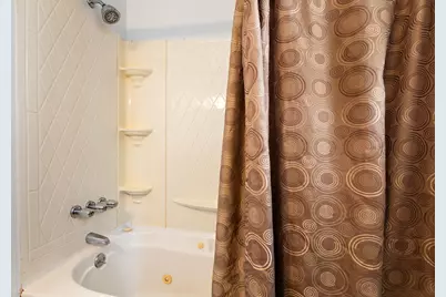 9149 S Dante Avenue, Chicago, IL 60619 - Photo 5