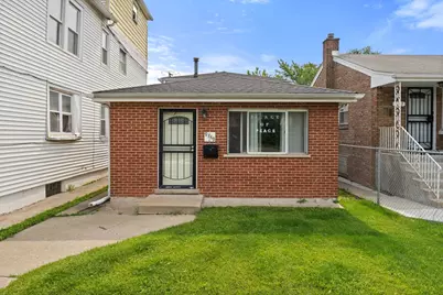 9149 S Dante Avenue, Chicago, IL 60619 - Photo 1