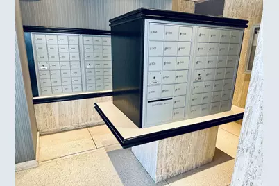 88 W Schiller Street #2503, Chicago, IL 60610 - Photo 21