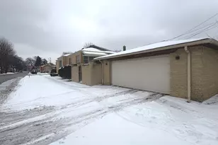 8800 S Merrill Ave, Chicago, IL 60617 - Photo 5