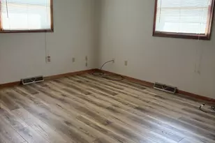 310 Carriage Dr, Morris, IL 60450 - Photo 15