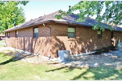 310 Carriage Drive, Morris, IL 60450 - Photo 3