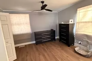 336 Oakwood St, Park Forest, IL 60466 - Photo 11