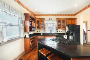 313 N Raynor Ave, Joliet, IL 60435 - Photo 11