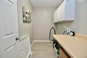 1716 Pine St, McHenry, IL 60051 - Photo 15