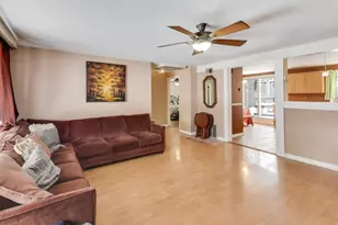 440 W Meadow Ave, Lombard, IL 60148 - Photo 3