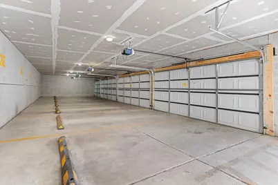 3653 W Barry Avenue #1W, Chicago, IL 60618 - Photo 25