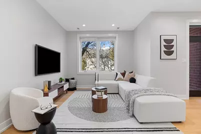 3653 W Barry Avenue #1W, Chicago, IL 60618 - Photo 11