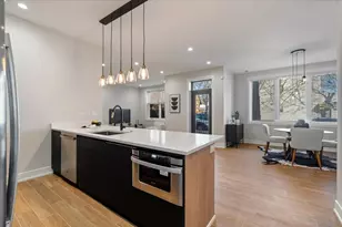 3653 W Barry Ave, Chicago, IL 60618 - Photo 5