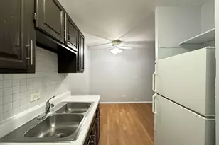 4612 N Beacon St, Chicago, IL 60640 - Photo 5