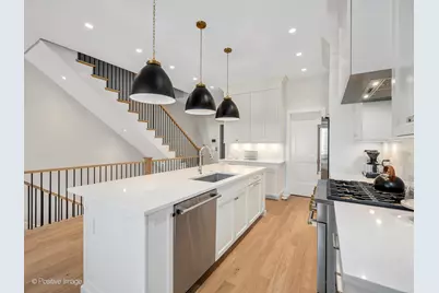 225 Burlington Avenue #TH1, Clarendon Hills, IL 60514 - Photo 7