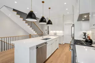 225 Burlington Ave, Clarendon Hills, IL 60514 - Photo 7