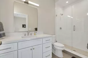 225 Burlington Ave, Clarendon Hills, IL 60514 - Photo 17