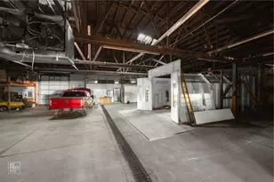 1123 W Catalpa Ave, Chicago, IL 60640 - Photo 25