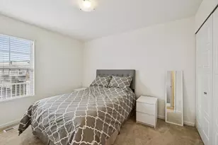 964 Station Blvd, Aurora, IL 60504 - Photo 11