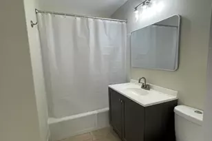 212 Collen Dr, Lombard, IL 60148 - Photo 9