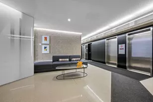 200 E Delaware Pl, Chicago, IL 60611 - Photo 3