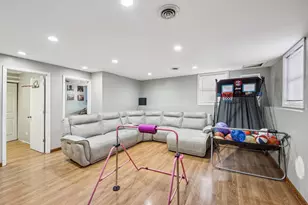 410 W Riverside Dr, Lakemoor, IL 60051 - Photo 17