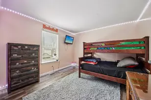 410 W Riverside Dr, Lakemoor, IL 60051 - Photo 11