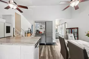 410 W Riverside Dr, Lakemoor, IL 60051 - Photo 7