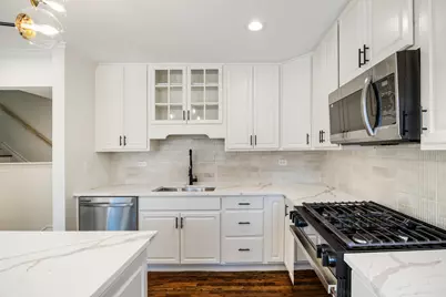 711 S 4th Avenue, Libertyville, IL 60048 - Photo 9