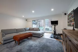 339 W Webster Ave, Chicago, IL 60614 - Photo 9