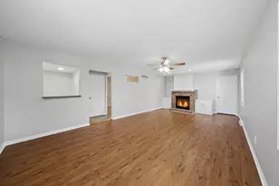 1003 Plaza Dr, Joliet, IL 60435 - Photo 11