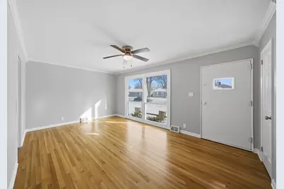 1003 Plaza Drive, Joliet, IL 60435 - Photo 5