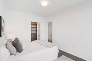 211 N Harbor Dr, Chicago, IL 60601 - Photo 25