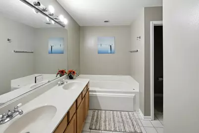 1270 Georgetown Way, Vernon Hills, IL 60061 - Photo 13