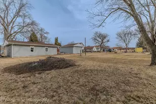 312 E Railroad St, Kingston, IL 60145 - Photo 7