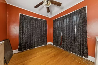 7718 S Kingston Avenue, Chicago, IL 60649 - Photo 9