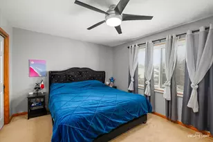 6913 Monmouth Dr, Joliet, IL 60431 - Photo 9