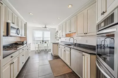 4545 W Touhy Avenue #319W, Lincolnwood, IL 60712 - Photo 7