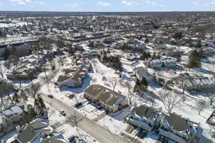 812 Dracut Ln, Schaumburg, IL 60173 - Photo 21