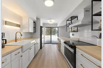 812 Dracut Lane #D, Schaumburg, IL 60173 - Photo 9