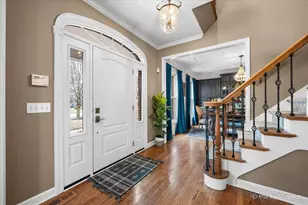 39W901 Carl Sandburg Rd, Saint Charles, IL 60175 - Photo 3