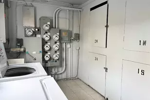 9430 Bay Colony Dr, Des Plaines, IL 60016 - Photo 11