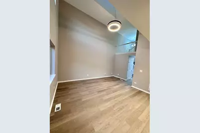 652 E Whispering Oaks Court #652, Palatine, IL 60074 - Photo 5