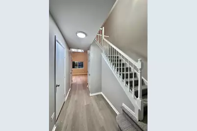 652 E Whispering Oaks Court #652, Palatine, IL 60074 - Photo 3