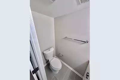 652 E Whispering Oaks Court #652, Palatine, IL 60074 - Photo 9