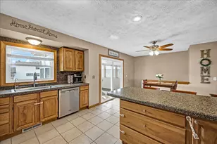 505 W North St, Danvers, IL 61732 - Photo 13